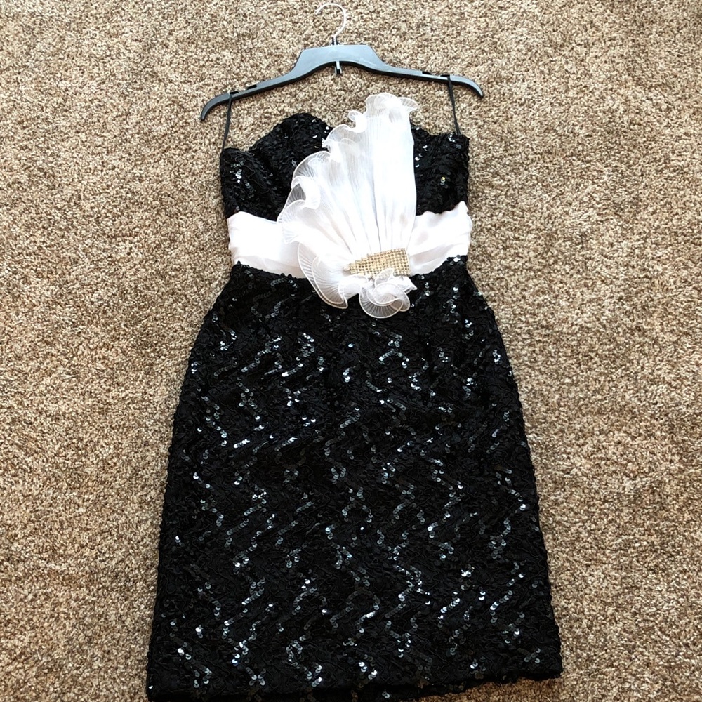 Dave & Johnny Black Strapless Dress with White Accents